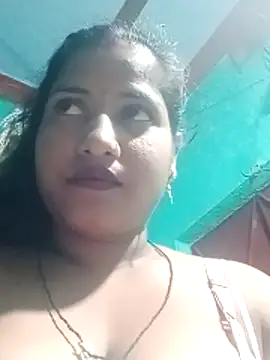 Snapshot of Your_deshibhabi25years chatting on May 18, 2026, 4:45 pm Your deshibhabi25years online show from May 18, 2026, 4:45 pm