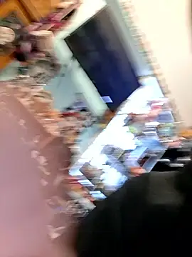 TrndSettr online show from February 7, 2026, 12:35 pm