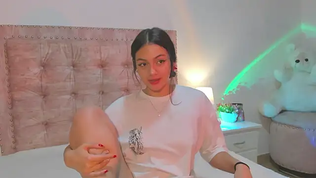 Jennifer Lee  online show from February 20, 2026, 10:22 pm