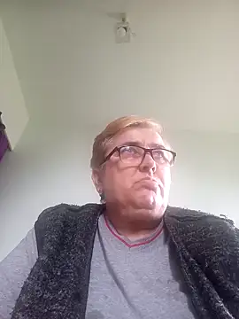 SusanStar874 online show from April 24, 2026, 1:57 pm