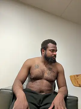 Snapshot of BigCatXLOfficial chatting on March 7, 2026, 12:17 am BigCatXLOfficial online show from March 7, 2026, 12:17 am