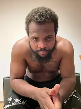 Snapshot of BigCatXLOfficial chatting on February 17, 2026, 9:56 pm BigCatXLOfficial online show from February 17, 2026, 9:56 pm