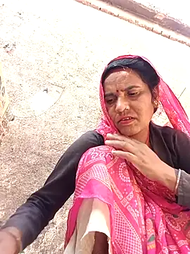 Muskan44s online show from May 27, 2026, 1:57 am