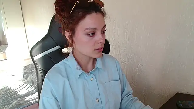 Snapshot of Eva_Avea chatting on May 9, 2026, 3:26 pm Eva Avea online show from May 9, 2026, 3:26 pm