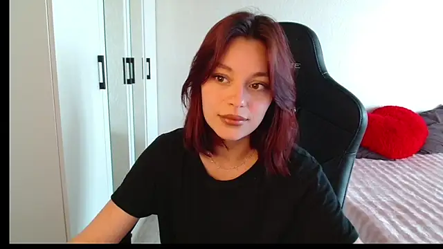 Snapshot of Eva_Avea chatting on March 30, 2026, 8:27 am Eva Avea online show from March 30, 2026, 8:27 am