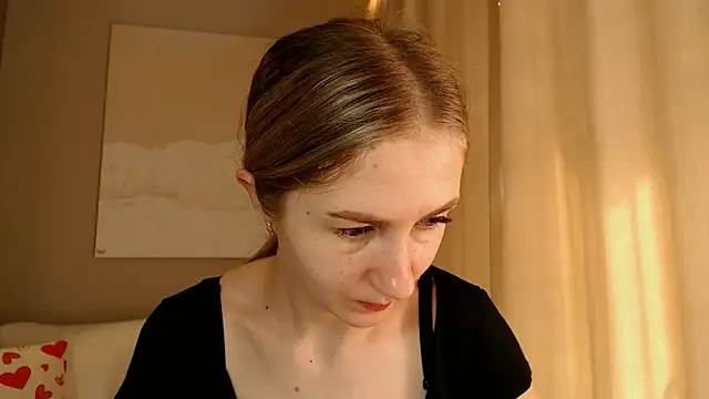 BluueSilk online show from March 3, 2025, 12:28 pm