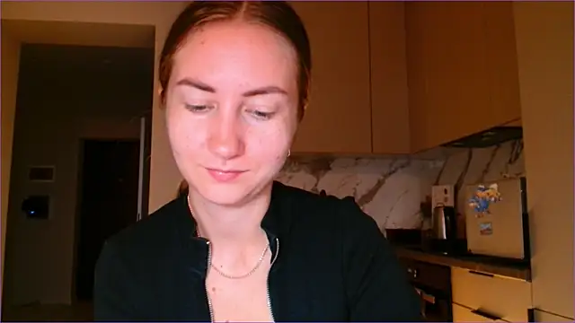 BluueSilk online show from October 25, 2025, 5:50 am