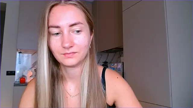 BluueSilk online show from October 30, 2025, 7:39 am