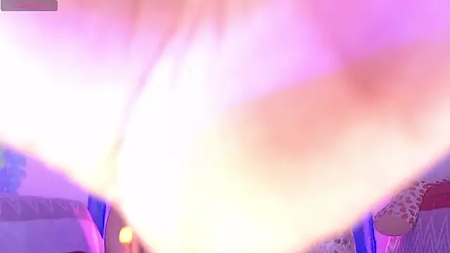 Snapshot of violettaevanzx chatting on March 13, 2026, 4:06 am violettaevanzx online show from March 13, 2026, 4:06 am