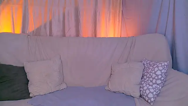 Snapshot of AliceChanel chatting on June 27, 2026, 2:50 am AliceChanel online show from June 27, 2026, 2:50 am