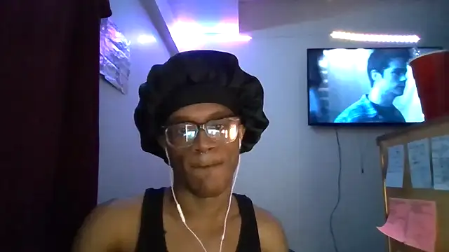 Snapshot of vexahleah chatting on May 6, 2026, 3:05 pm vexahleah online show from May 6, 2026, 3:05 pm