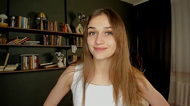 JuliannaLeiding online show from February 24, 2026, 7:37 pm