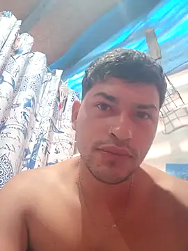 Snapshot of elvergon23139 chatting on February 1, 2026, 1:53 pm elvergon23139 online show from February 1, 2026, 1:53 pm