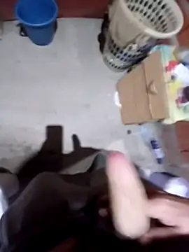 Snapshot of elvergon23139 chatting on March 25, 2026, 9:41 am elvergon23139 online show from March 25, 2026, 9:41 am