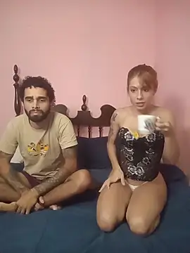 Snapshot of casal_atrevido chatting on March 13, 2026, 2:55 pm casal atrevido online show from March 13, 2026, 2:55 pm