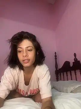 Snapshot of casal_atrevido chatting on February 11, 2026, 2:39 pm casal atrevido online show from February 11, 2026, 2:39 pm