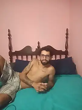 Snapshot of casal_atrevido chatting on March 11, 2026, 1:27 pm casal atrevido online show from March 11, 2026, 1:27 pm