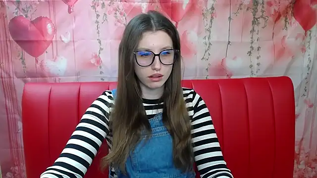 LilianaShine online show from March 15, 2026, 6:09 am