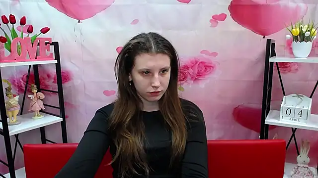 LilianaShine online show from April 4, 2026, 5:03 am