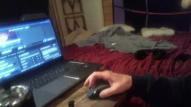 2 4 YOU online show from March 22, 2026, 8:21 pm