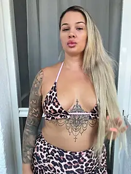 Snapshot of sexybatwomen33 chatting on July 20, 2026, 5:15 am sexybatwomen33 online show from July 20, 2026, 5:15 am