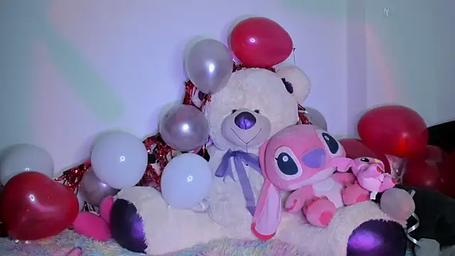 Snapshot of Kylievoos chatting on February 19, 2026, 1:24 am Kylievoos online show from February 19, 2026, 1:24 am