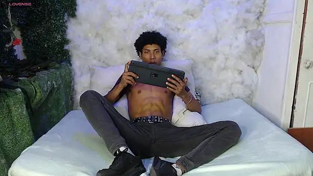 Walkers05 online show from March 2, 2026, 3:40 am