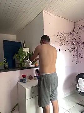 Loaisn online show from February 4, 2026, 5:52 pm