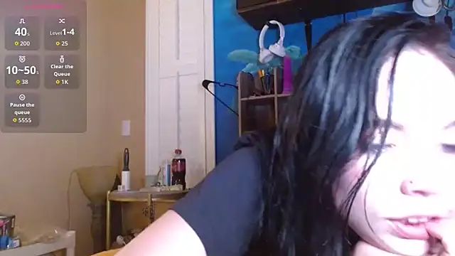 Snapshot of ahungkittykat chatting on June 4, 2026, 3:22 am ahungkittykat online show from June 4, 2026, 3:22 am