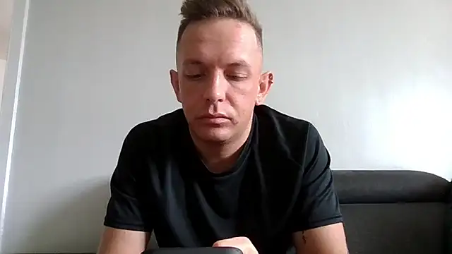 Snapshot of verscub6969 chatting on March 7, 2026, 9:37 am verscub6969 online show from March 7, 2026, 9:37 am