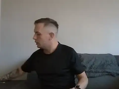 Snapshot of verscub6969 chatting on February 15, 2026, 2:38 pm verscub6969 online show from February 15, 2026, 2:38 pm