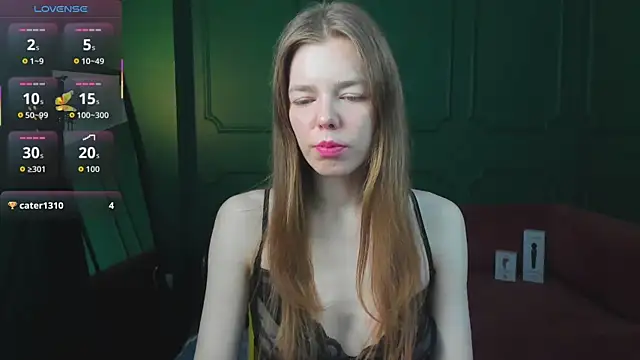 Snapshot of _Tina_Tayllor_ chatting on April 24, 2026, 9:28 pm Tina Tayllor online show from April 24, 2026, 9:28 pm