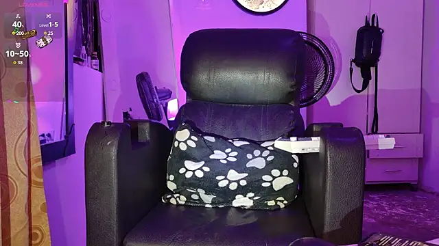 Snapshot of ReyKen- chatting on March 5, 2026, 2:19 am ReyKen- online show from March 5, 2026, 2:19 am