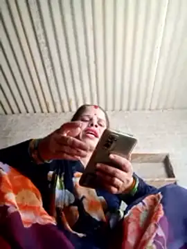 Snapshot of Lucky_couple-1 chatting on February 5, 2026, 8:21 am Lucky couple-1 online show from February 5, 2026, 8:21 am