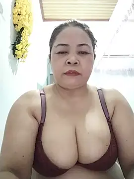 Baby-bigtits2026 online show from May 18, 2026, 10:20 am