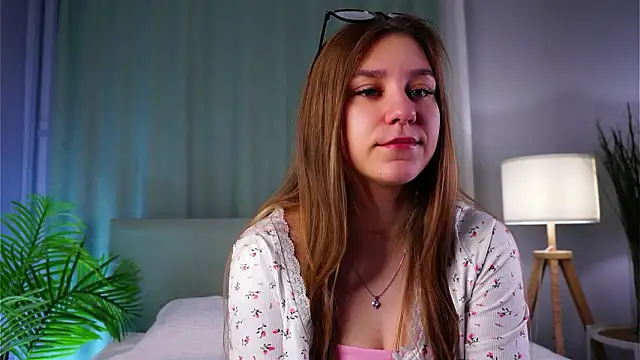 ShantellAngulo online show from February 1, 2026, 1:15 am