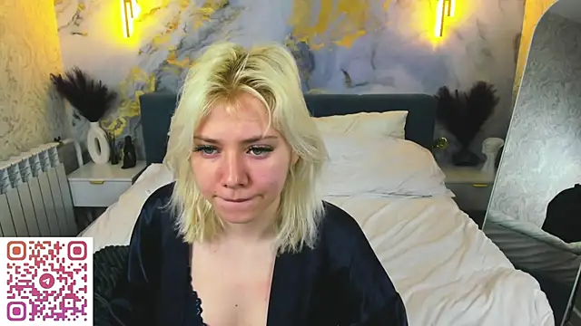 Kate Krose online show from April 24, 2026, 1:07 am