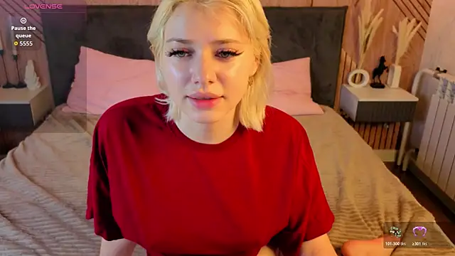Snapshot of Kate_Krose chatting on July 9, 2026, 12:44 am Kate Krose online show from July 9, 2026, 12:44 am
