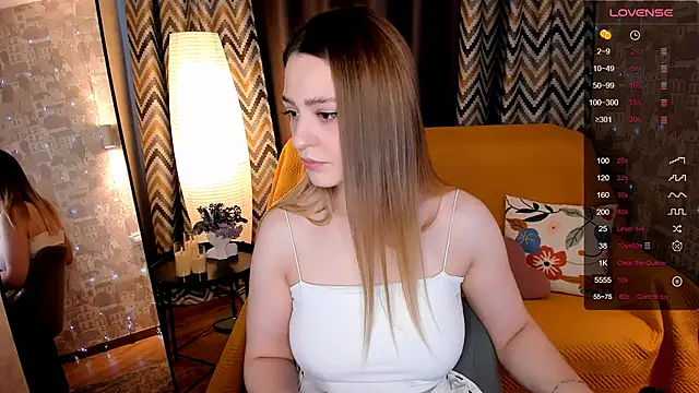 cherrykississ online show from May 8, 2026, 8:29 am