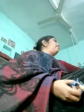 Rajni248096 online show from February 5, 2026, 2:57 pm