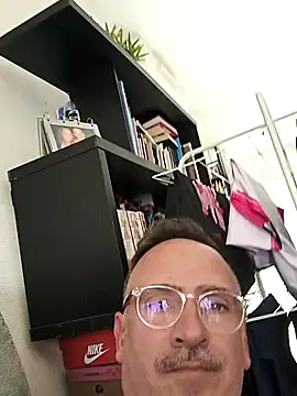 bobo672 online show from March 26, 2026, 1:20 pm