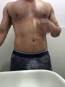 Snapshot of RoccoHardy chatting on February 16, 2026, 3:05 am RoccoHardy online show from February 16, 2026, 3:05 am