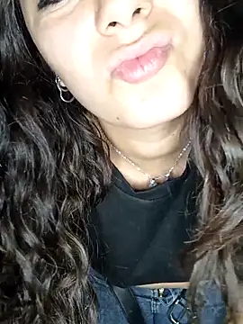 Maru1514 online show from February 9, 2026, 12:47 pm