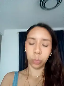 Snapshot of MiaSantana_ chatting on March 5, 2026, 11:43 pm MiaSantana online show from March 5, 2026, 11:43 pm