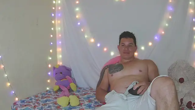 Snapshot of Eternalfuego chatting on March 24, 2026, 5:29 am Eternalfuego online show from March 24, 2026, 5:29 am