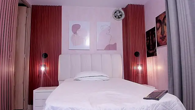 ivanna curly online show from February 1, 2026, 11:19 am