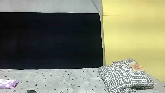 JinglynJuicy22 online show from February 26, 2026, 8:20 pm