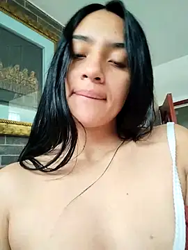 Snapshot of cynliu chatting on February 7, 2026, 5:43 pm cynliu online show from February 7, 2026, 5:43 pm