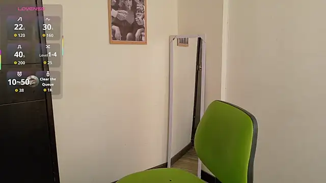 Snapshot of PaulaSantanaOf chatting on February 14, 2026, 5:24 pm PaulaSantanaOf online show from February 14, 2026, 5:24 pm