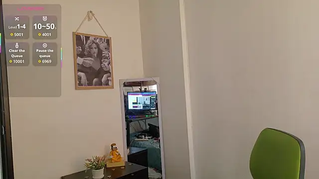 Snapshot of PaulaSantanaOf chatting on March 7, 2026, 6:24 pm PaulaSantanaOf online show from March 7, 2026, 6:24 pm